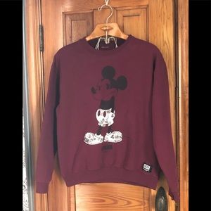 - Disney Neff Mickey Sweatshirt